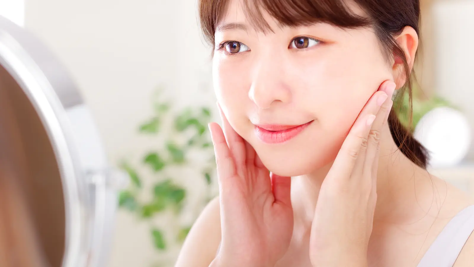イメージ画像:表情筋の鍛え方とは?鍛えるメリットや鍛えるときのポイントを解説