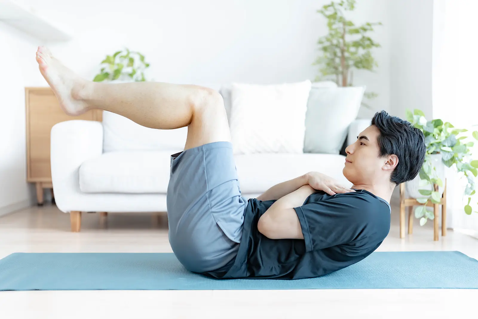 イメージ画像：筋トレを自宅で行うには？おすすめメニューと注意点を解説